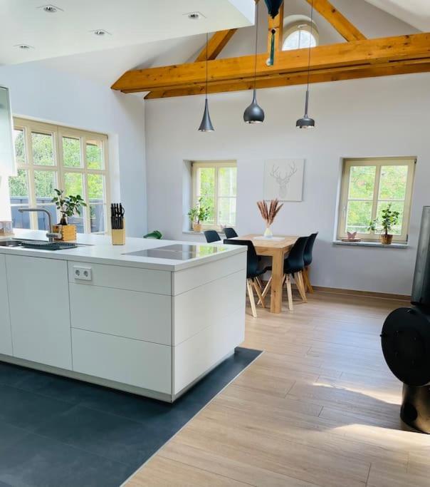 Traumvilla Im Herzen Hainichens Luaran gambar